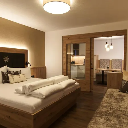 Апартаменты Bellaria *